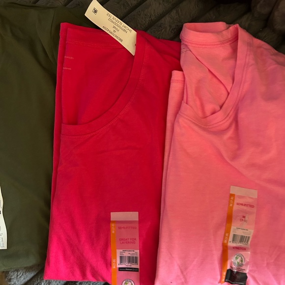 Set of 3 BNWT Time and Tru Women's Short Sleeve Tees M - Picture 3 of 6
